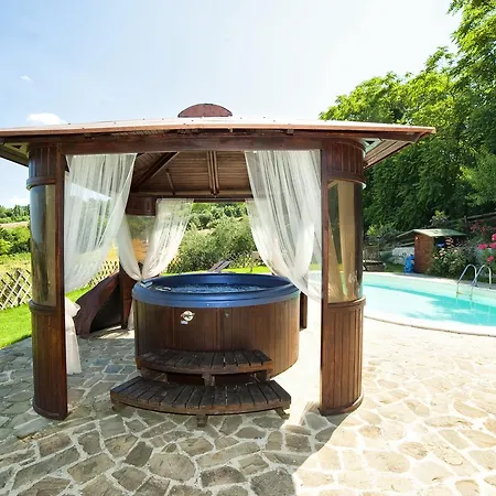 Agriturismo Gli Ulivi ファームステイ チンゴリ